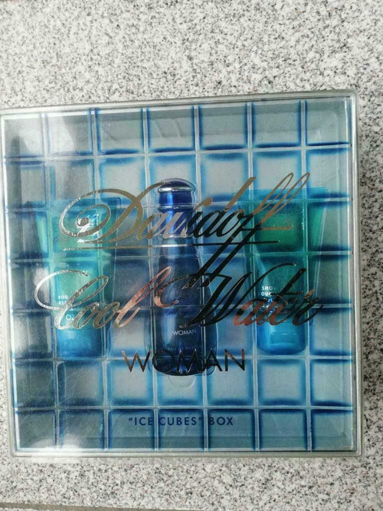 dames eau de parfum Davidoff Cool Water in "Icecubes" box, Enlèvement ou Envoi, Comme neuf