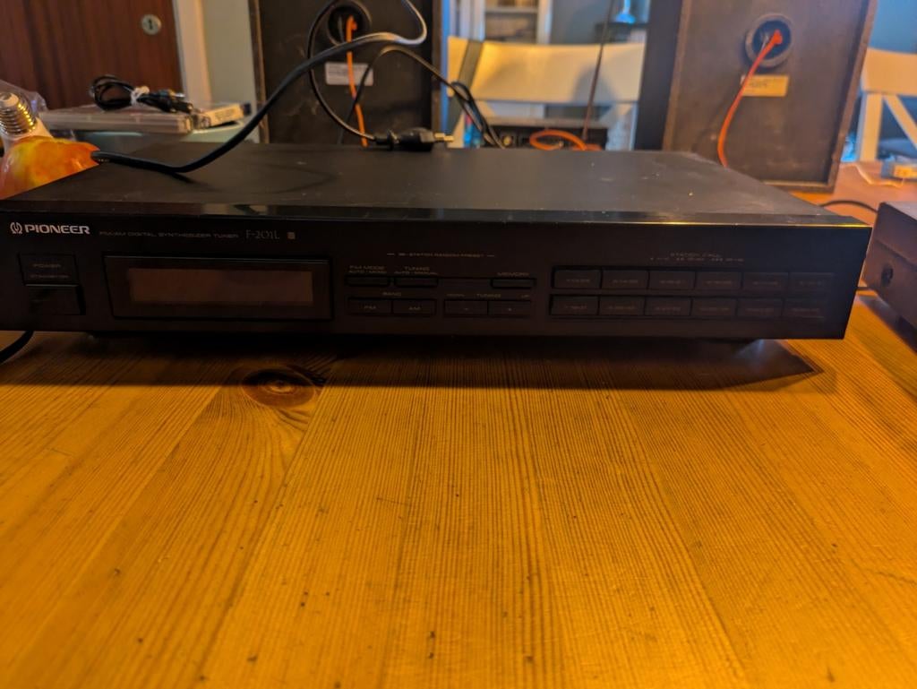 Pioneer F201L stereo tuner., Enlèvement ou Envoi