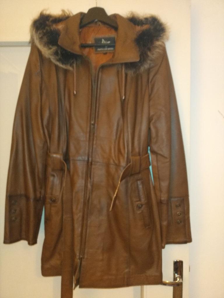 Beau manteau marron Femme en cuir neuf, Enlèvement, Neuf, Taille 42/44 (L), Brun