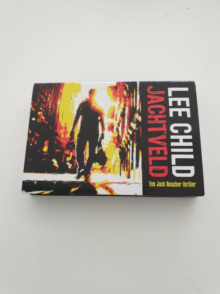 Lee Child - Jachtveld.   DWARSLIGGER NR 207, Boeken, Thrillers, Ophalen of Verzenden, Zo goed als nieuw, Lee Child