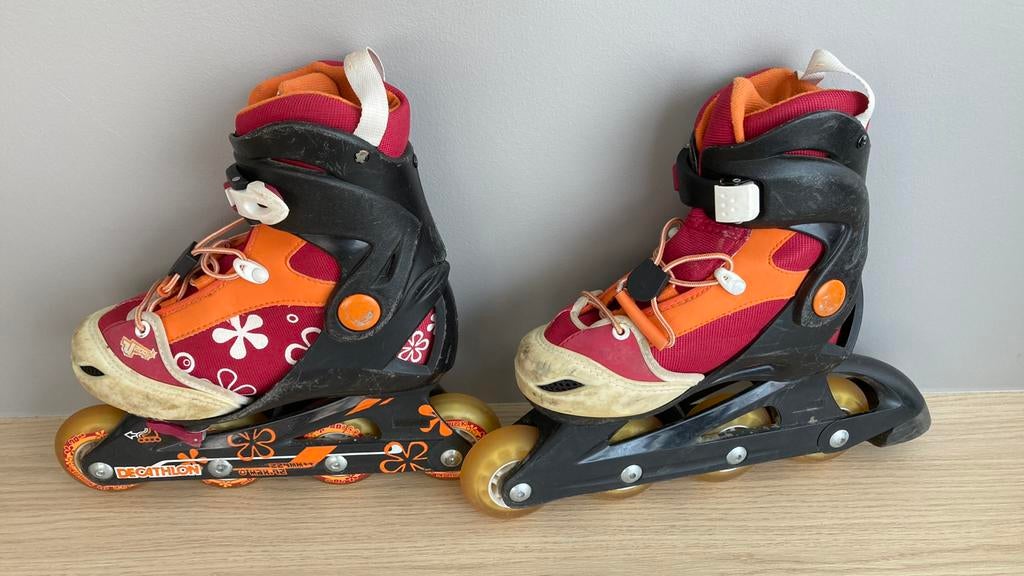 Rollers enfant 4 roues Décathlon 32/34, Kinderen, Inline skates 4 wielen, Verstelbaar, Gebruikt