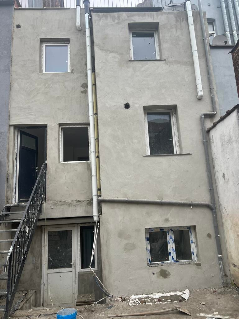 Faire la façade et toiture 0467620459, Offres d'emploi