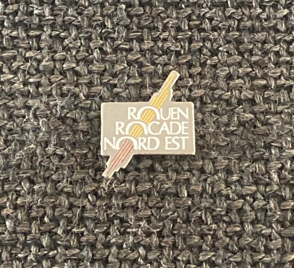 PIN - ROUEN - ROCADE - NORD EST - FRANCE - FRANKRIJK, Verzenden, Gebruikt, Stad of Land, Speldje of Pin