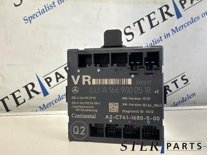 Centrale Deurvergrendelings Module van een Mercedes B-Klasse, Gebruikt, -, Ophalen of Verzenden, -