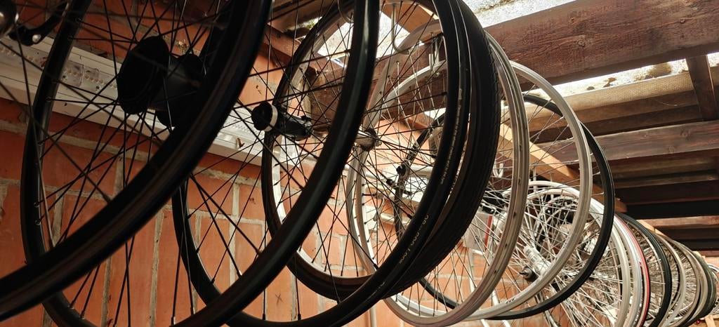 Diverse fietswielen (voor/achter/ torpedo/..nieuw & 2dehands, Ophalen, Zo goed als nieuw