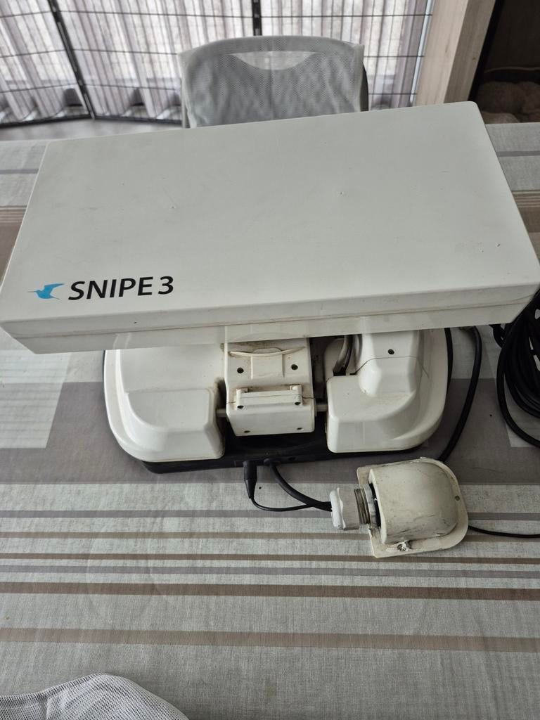 Satelliet voor camper of caravan, Ophalen, Gebruikt, (Schotel)antenne, Overige merken