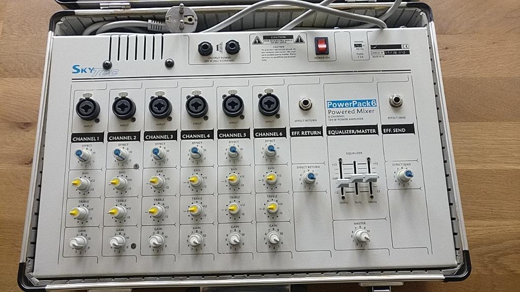SKYTEC PowerPack 6 Powered Mixer, 6 kanalen, 120W, Enlèvement