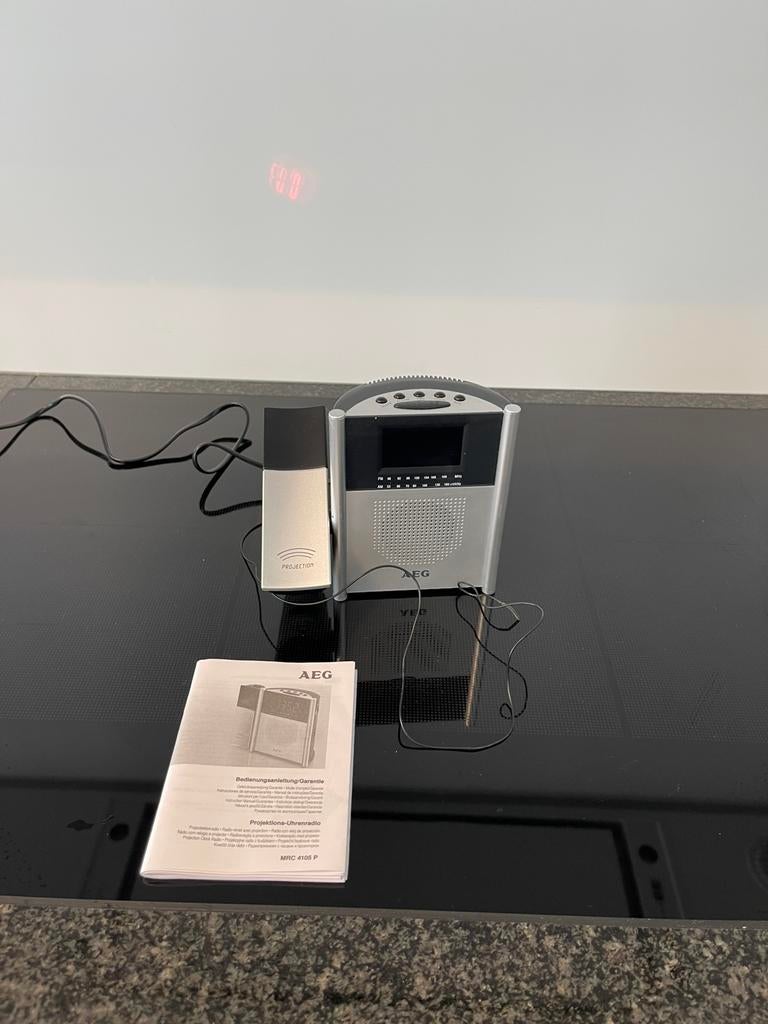 AEG MRC 4105 P. Radiowekker, Ophalen of Verzenden, Gebruikt, Radio