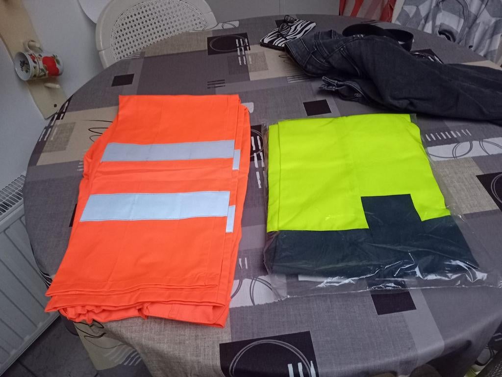 Fluo werkkledij, Ophalen