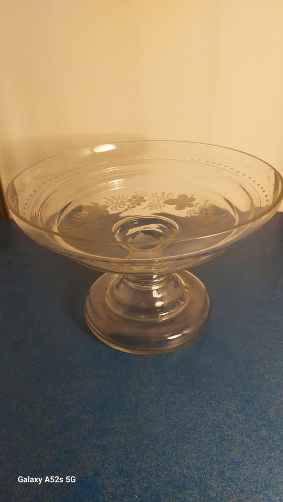 Petit centre de table, XIXe siècle., Enlèvement ou Envoi