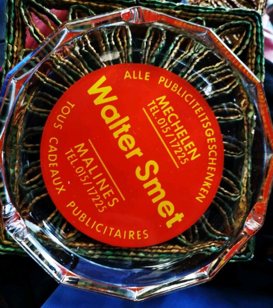 Oude glazen asbak Walter Smet publiciteit artikels Mechelen, Verzamelen, Rookartikelen, Aanstekers en Luciferdoosjes, Zo goed als nieuw