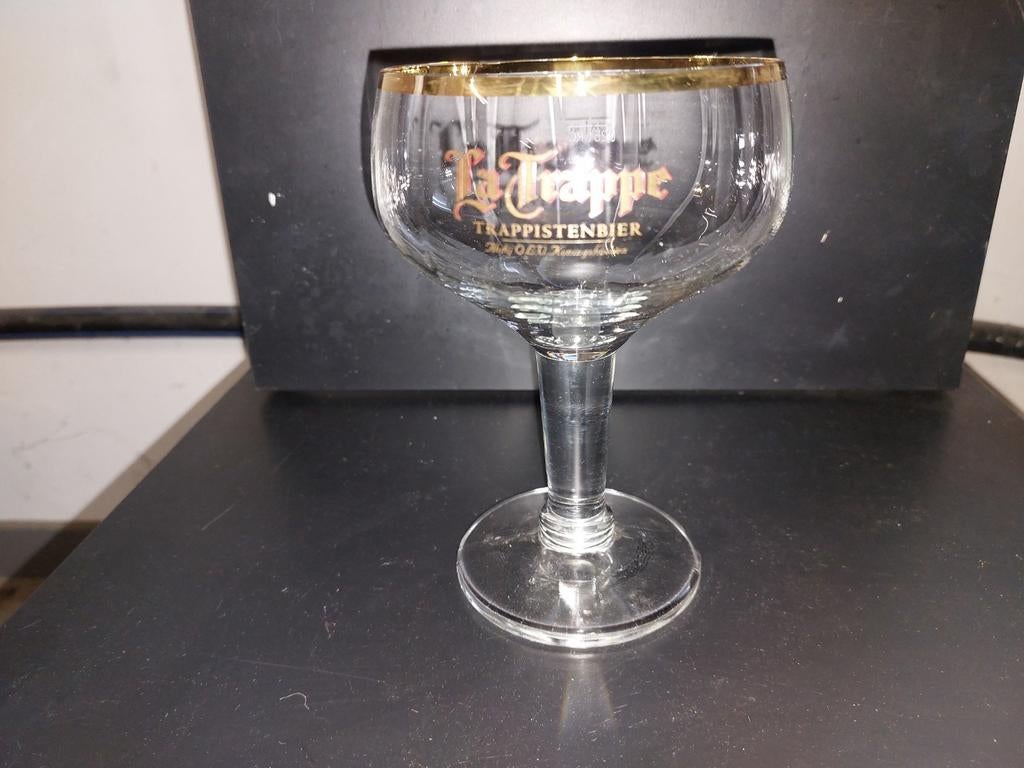 Ancien verre à bière La Trappe, Enlèvement ou Envoi, Comme neuf, Verre à bière