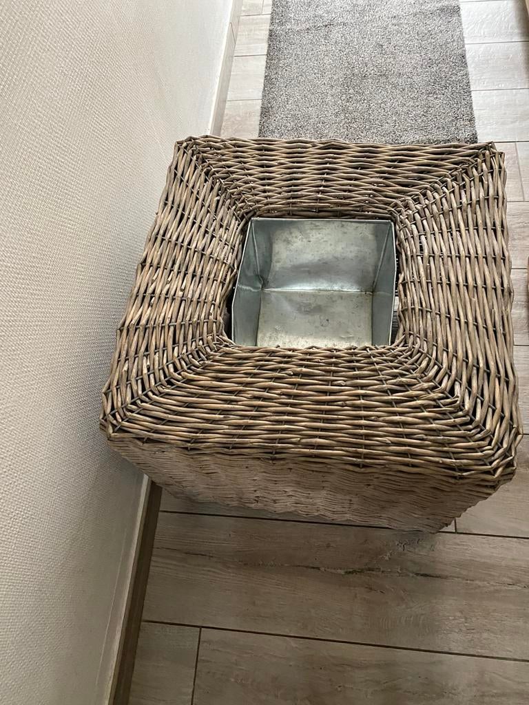 Rieten plantenbak, Ophalen, Mand, Vierkant, Zo goed als nieuw
