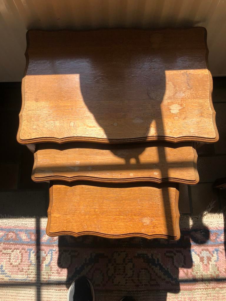 3 tables gigognes, Ophalen