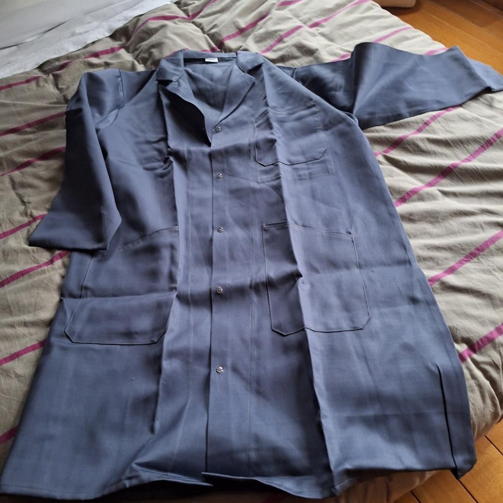 Tablier cache-poussière gris Sanfor taille 54, Neuf, Gris, Enlèvement ou Envoi, Autres types