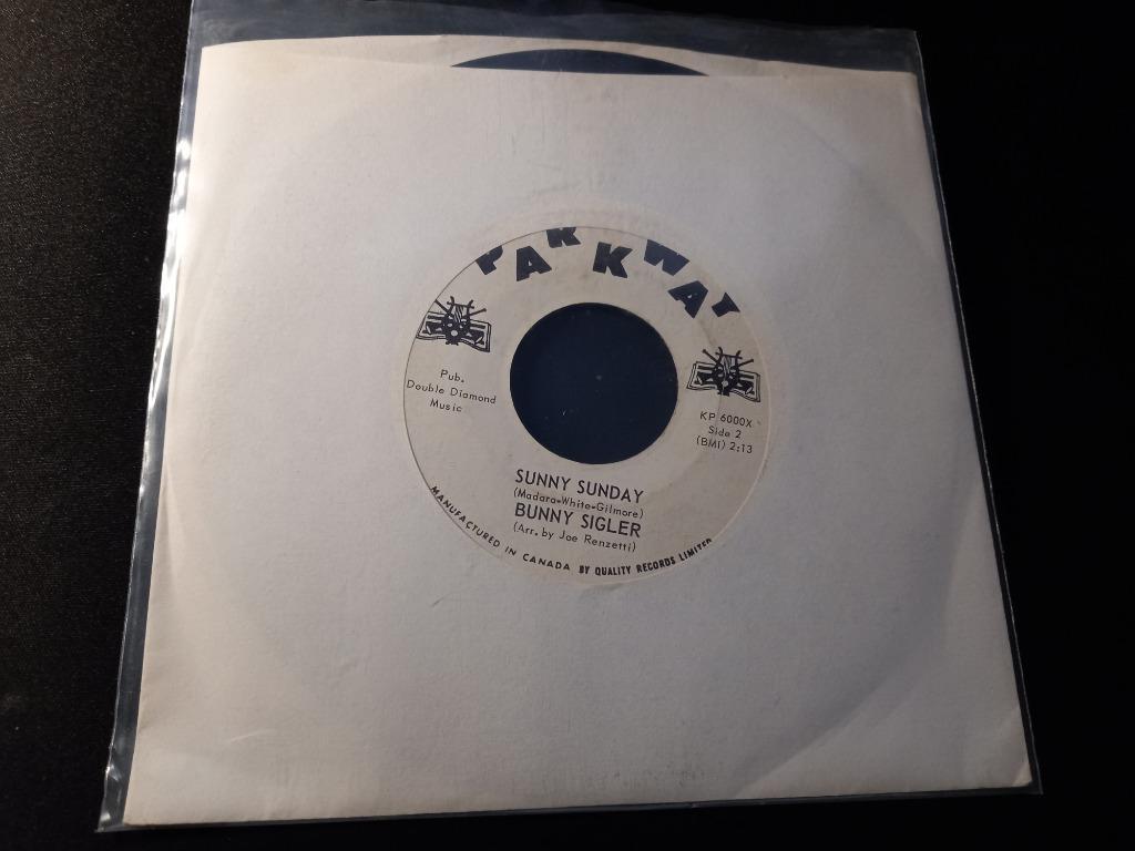 Bunny Sigler‎ — Lovey Dovey / Sunny Sunday '7 Popcorn, CD & DVD, Vinyles Singles, Comme neuf, Single, R&B et Soul, 7 pouces, Enlèvement ou Envoi