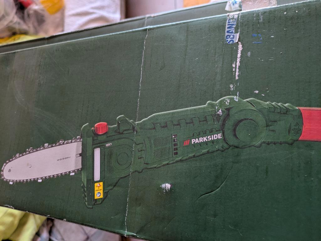 Heggenschaar en kettingzaag met telescopische steel, Ophalen of Verzenden, Zo goed als nieuw, Accu