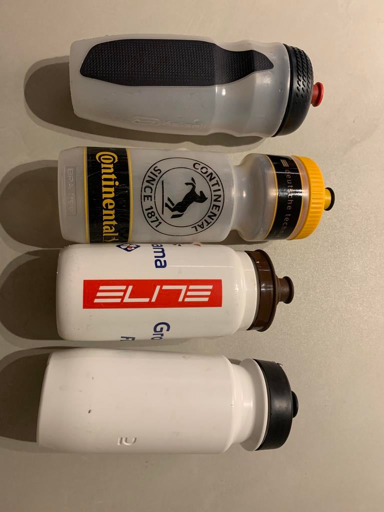 4 bidons - (Elite, continental, kalenji, decathlon), Ophalen of Verzenden, Zo goed als nieuw