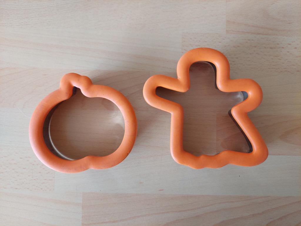 Wilton Spook en Pompoen Koekjesuitsteker - Comfort Grip, Ophalen of Verzenden, Zo goed als nieuw, Taarten of Cupcakes, Overige typen