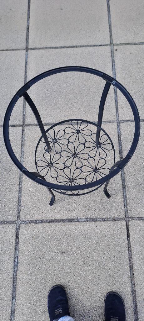 Bijzettafeltje, Huis en Inrichting, Tafels | Bijzettafels, Minder dan 55 cm, Gebruikt, Metaal of Aluminium, Rond