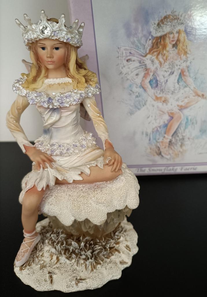 'The snowflake faerie' - Christine Haworth - Faerie Poppets, Verzamelen, Ophalen of Verzenden, Zo goed als nieuw, Fantasy