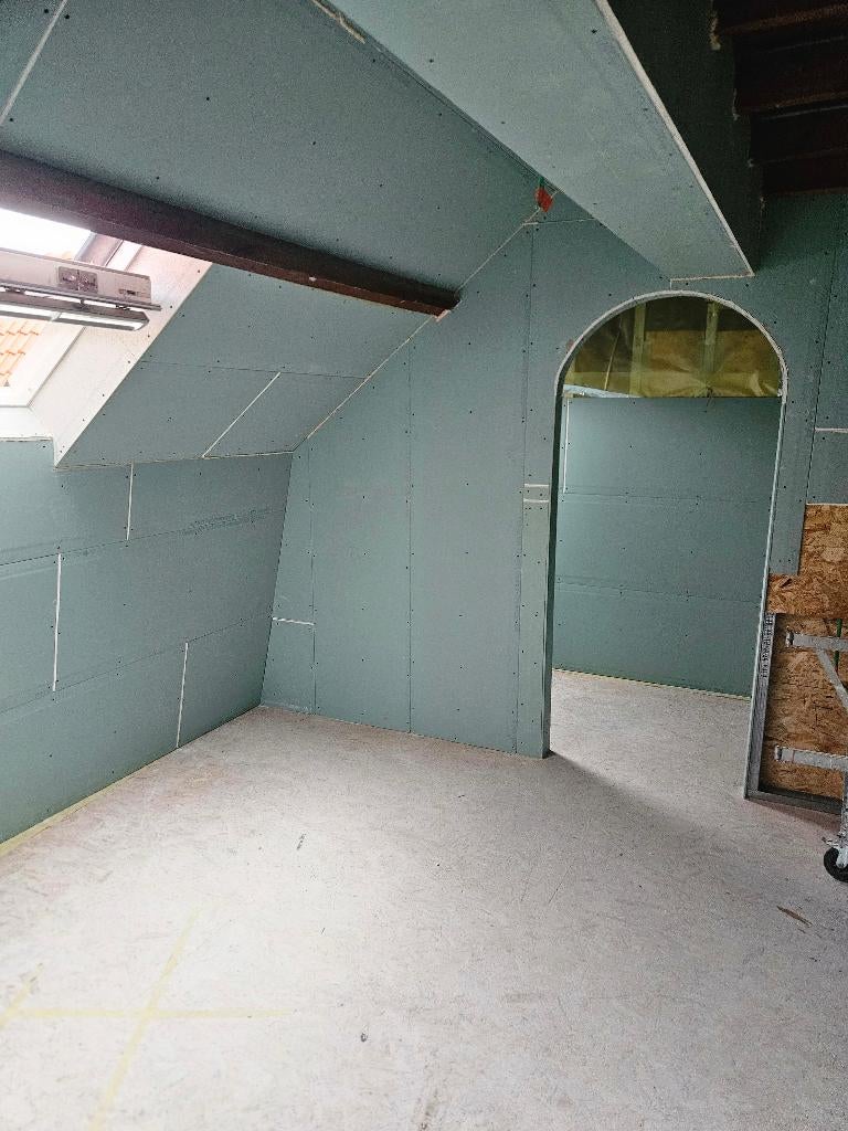 Interior Renovations – Bruges, Ghent, Ostend, Diensten en Vakmensen, Vloerders en Parketleggers, Houten vloeren, Laminaat of Parket