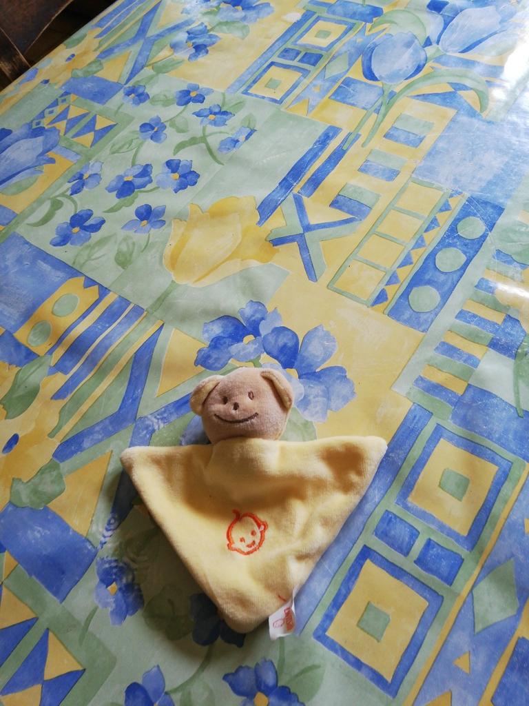 Doudou avec grelot. Neuf., Comme neuf