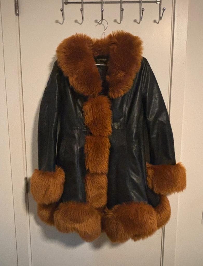 Faux fur jacket, Ophalen, Zo goed als nieuw