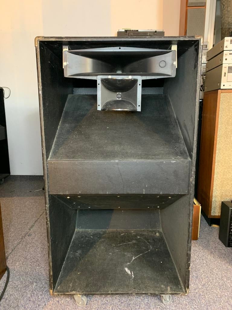 Electro-Voice Eliminator, Ophalen, Gebruikt