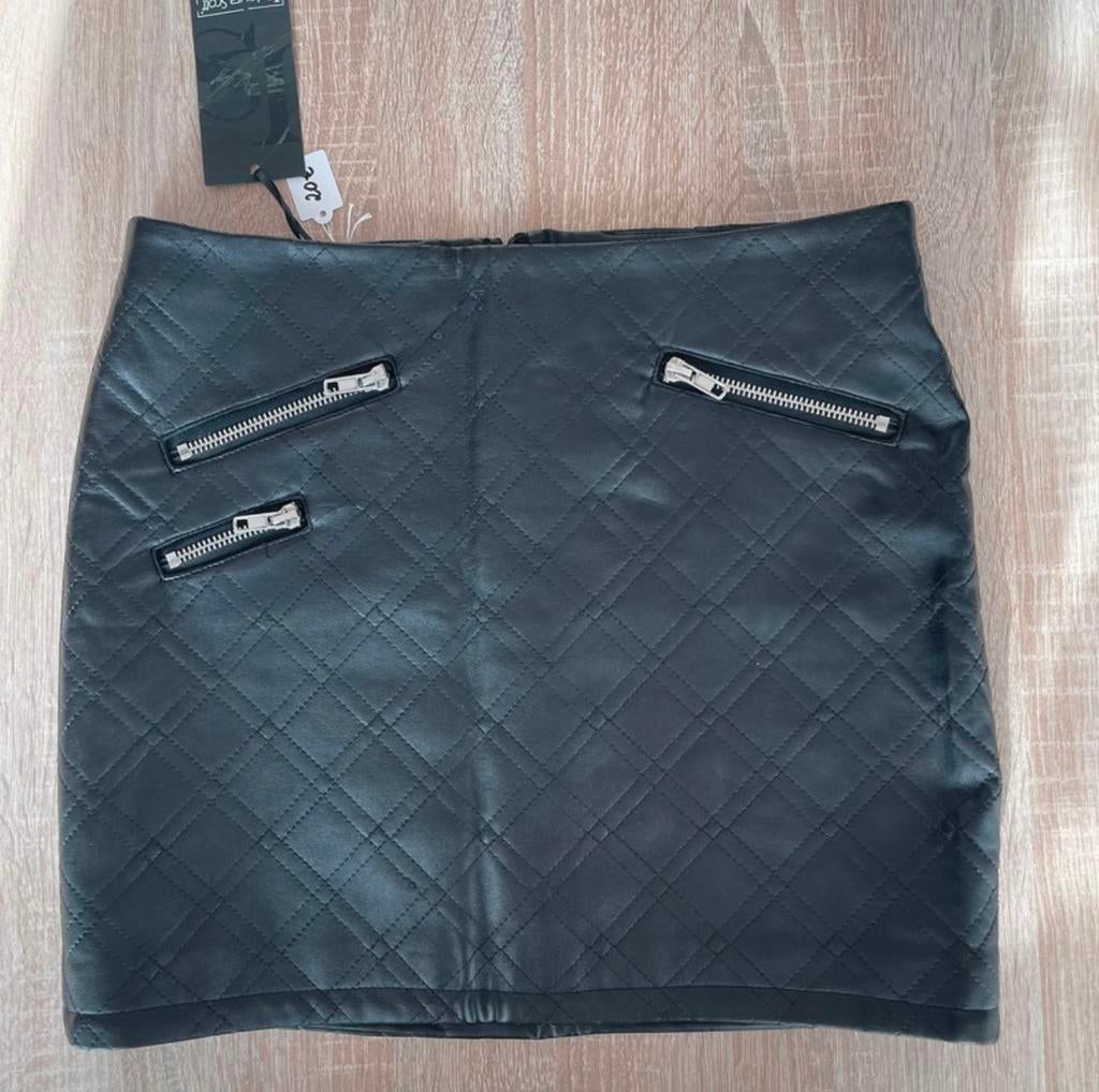 Mini jupe cuir, Neuf, Enlèvement, Au-dessus du genou, Taille 36 (S)