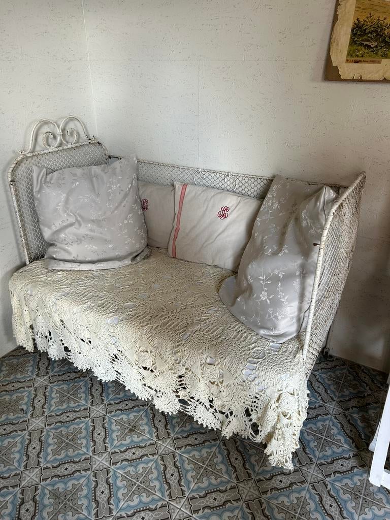 Ancien petit lit banquette brocante, Maison & Meubles, Enlèvement