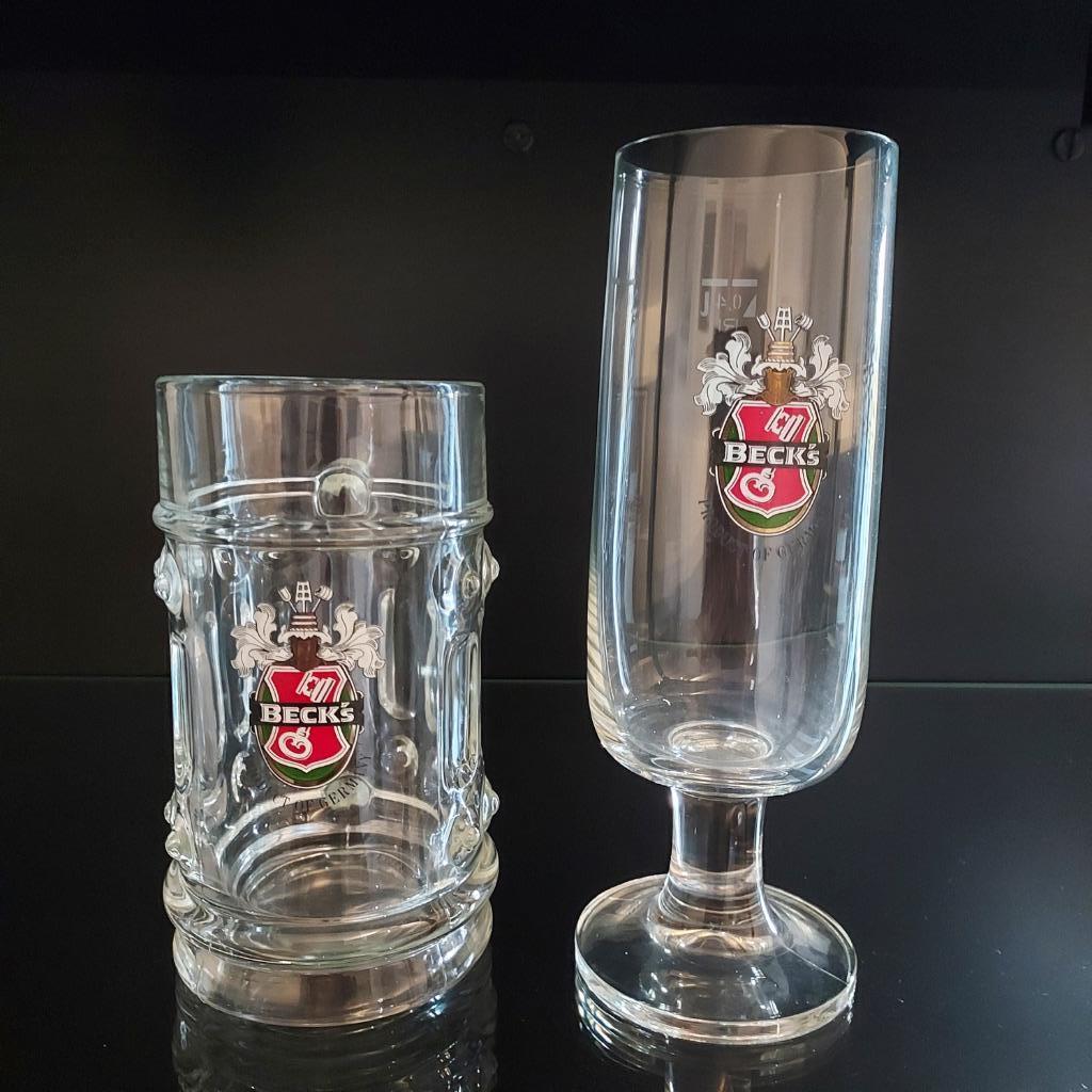 Beck's 2 verschillende oude pul en fluitje 50j en 0,4l, Verzamelen, Ophalen, Gebruikt, Glas of Glazen, Overige merken