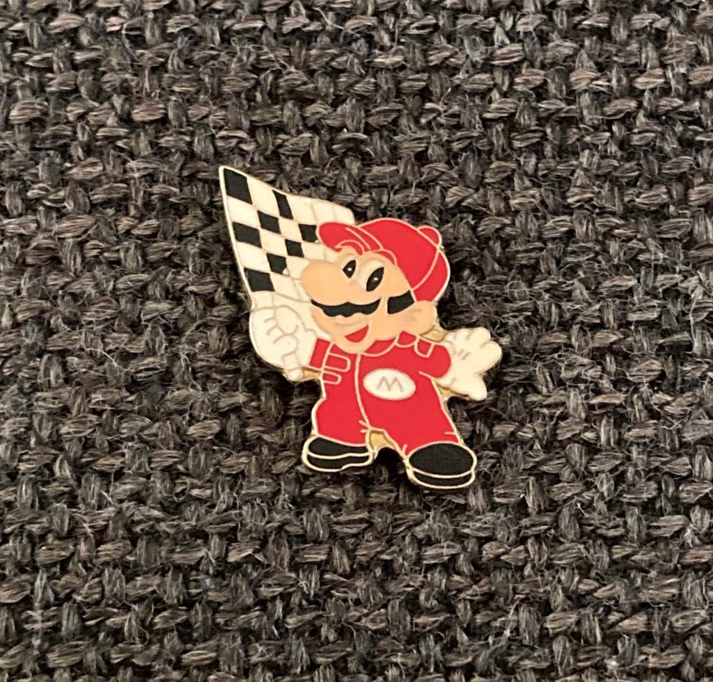 PIN - MARIO BROS - MARIO KART - NINTENDO, Collections, Envoi, Utilisé, Figurine, Insigne ou Pin's