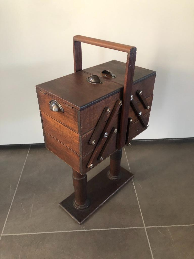 naai-kistje op sokkel, Antiek en Kunst, Ophalen