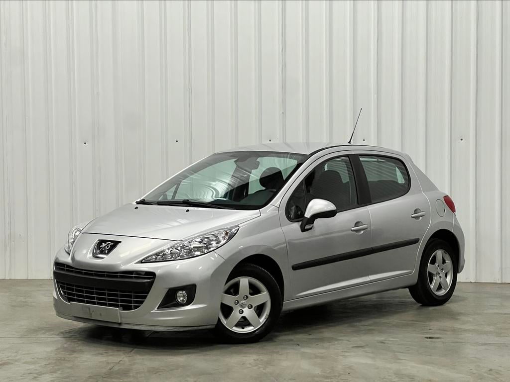 - Peugeot 207 - 1.4 Benzine - 89.000km - Airco - BJ 2012, Voorwielaandrijving, Euro 5, Stof, 1360 cc