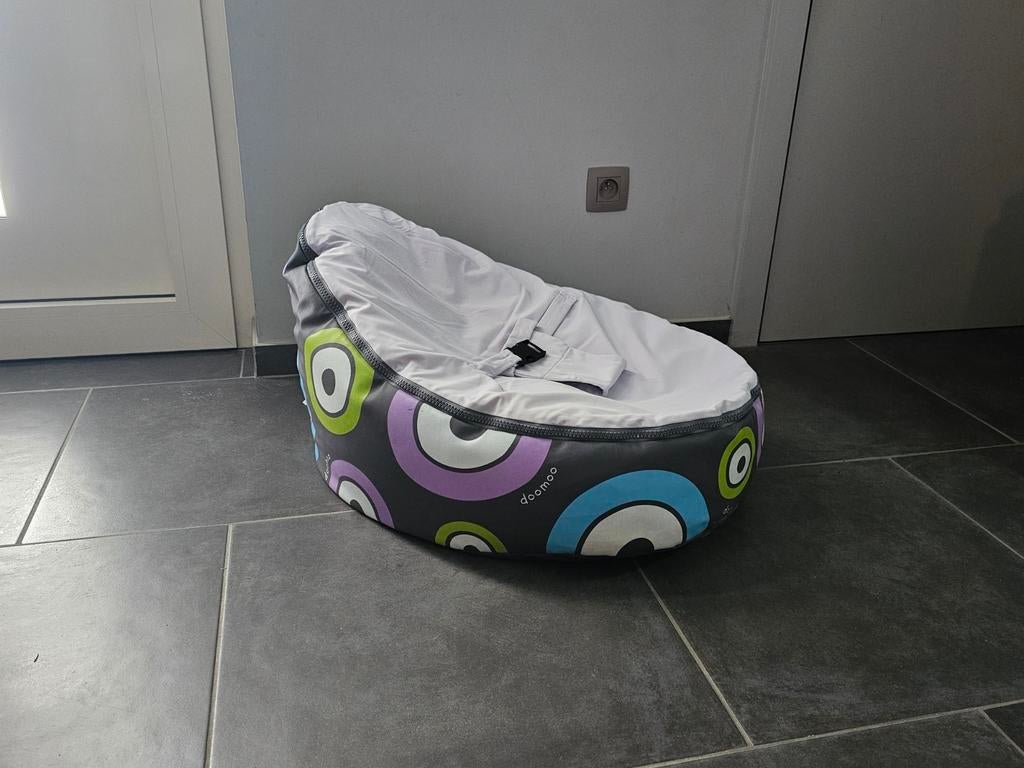 Doomoo seat -Poef baby met bijhorende slaapzakjes dik en dun, Ophalen