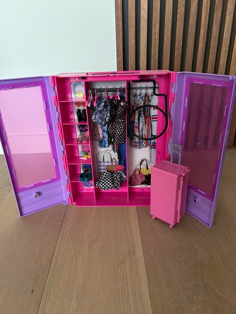 Barbie Kleerkast, Kinderen en Baby's, Ophalen, Zo goed als nieuw