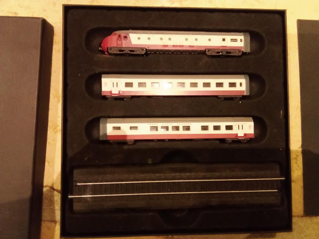 Edelweiss-trein 1/220, Ophalen of Verzenden, Zo goed als nieuw