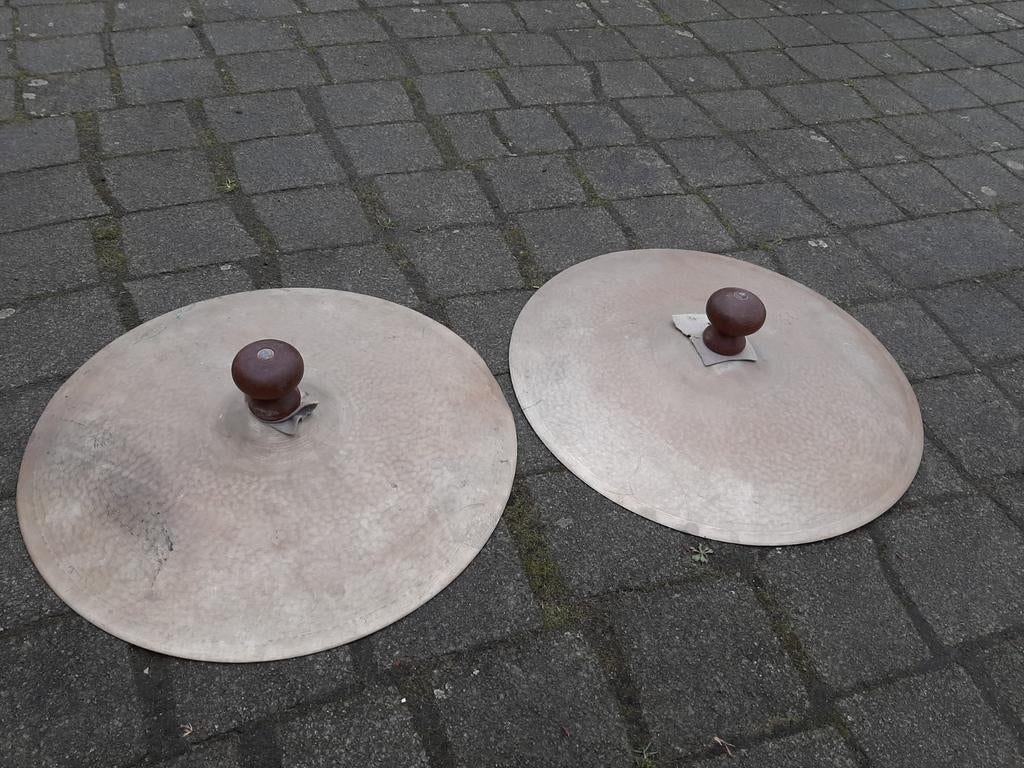 2 cimbalen, Musique & Instruments, Enlèvement