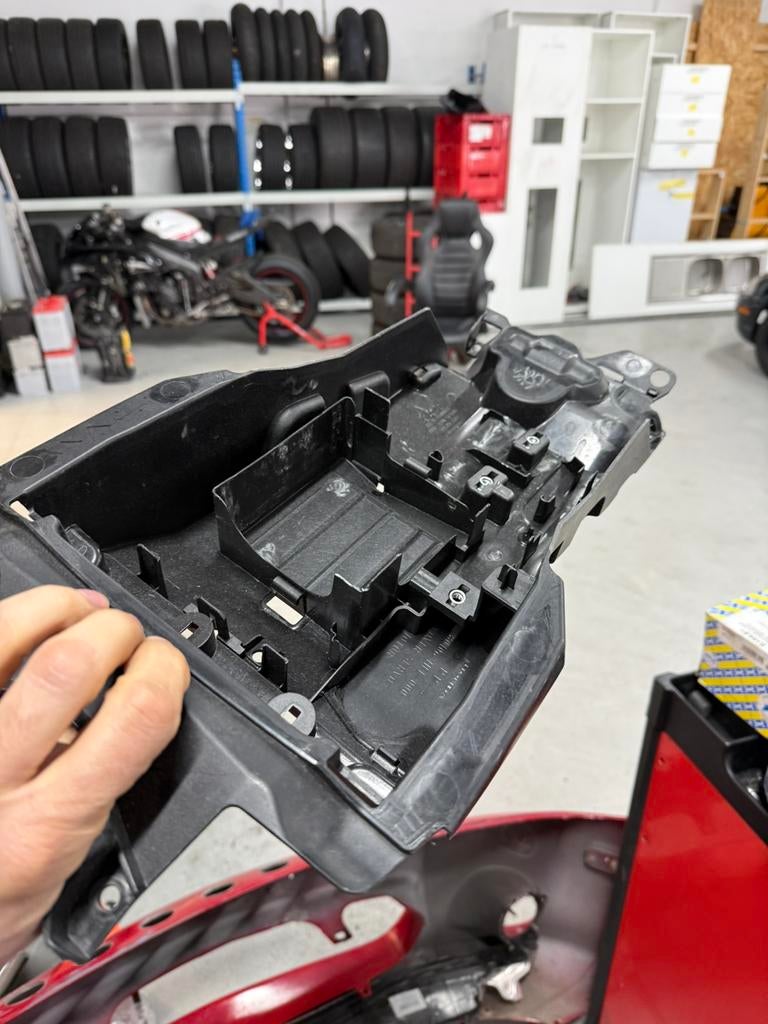 Honda fireblade Subframe plastiek, Ophalen, Honda