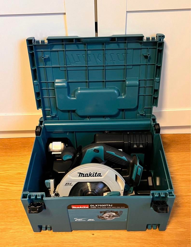 Makita Scie circulaire 18V 5ah, Enlèvement, Comme neuf, Scie circulaire