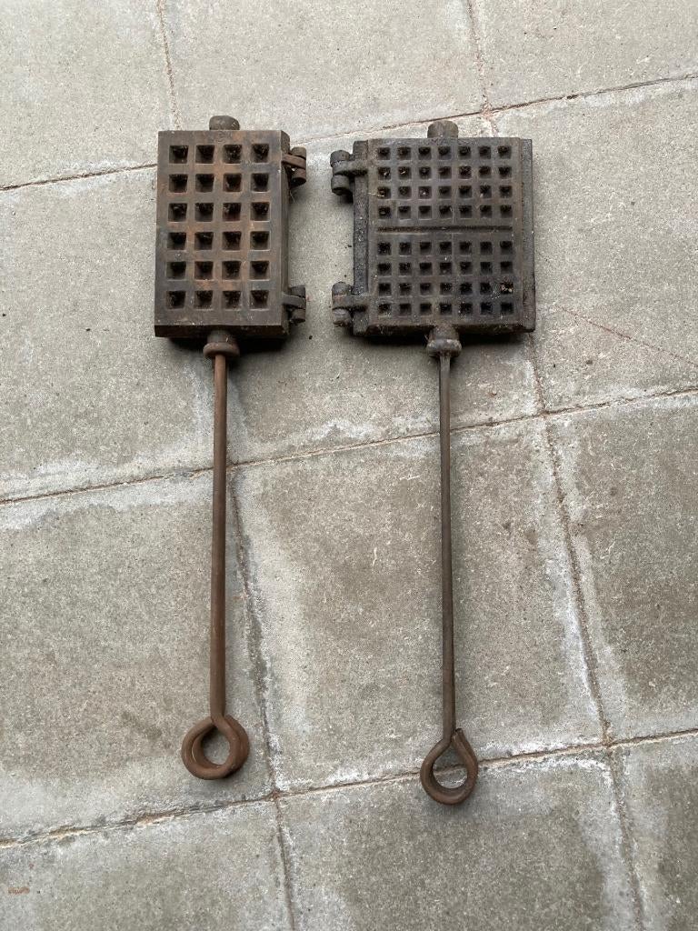 2 antieke wafelijzers, Antiek en Kunst, Ophalen