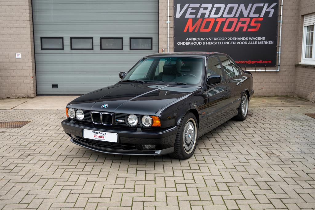 BMW M5 e34, Auto's, Achterwielaandrijving, Zwart, Leder, Bedrijf