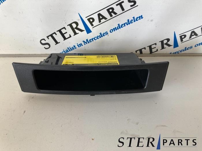 Compartiment de rangement d'un Mercedes Sprinter, Enlèvement ou Envoi, 3 mois de garantie, Utilisé, Mercedes-Benz