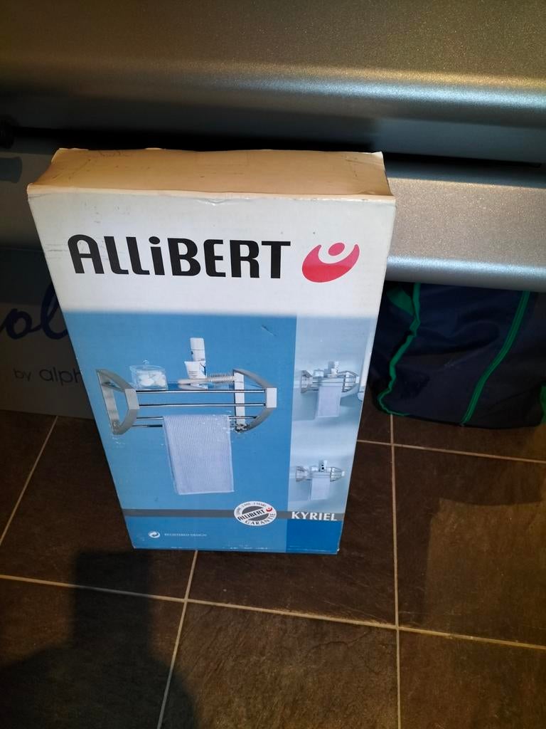 Nieuwe handdoekhouder, Ophalen