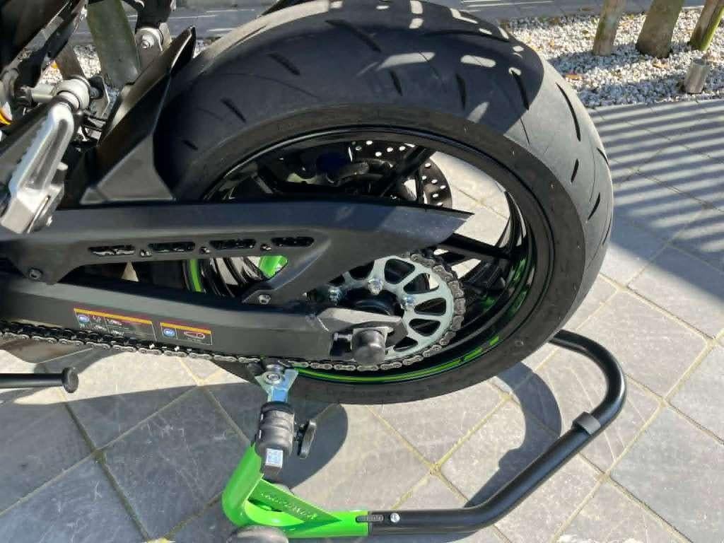 kawasaki Z900SE **8700km**4/2024**yoshimura titanium**, Occasion, 4 cilinders, Motorrijbewijs A, 948 cc