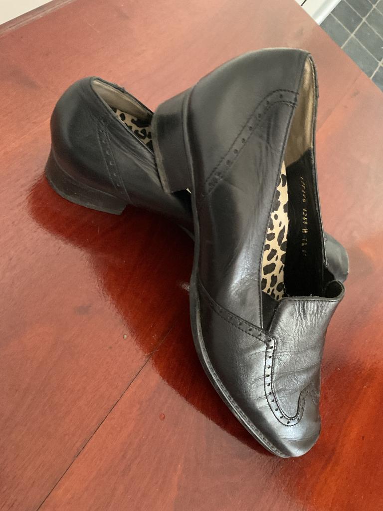 Damesschoenen met lage hak, leder, zwart,, Kleding | Dames, Schoenen, Schoenen met lage hakken, Zwart, Verhulst, Ophalen of Verzenden