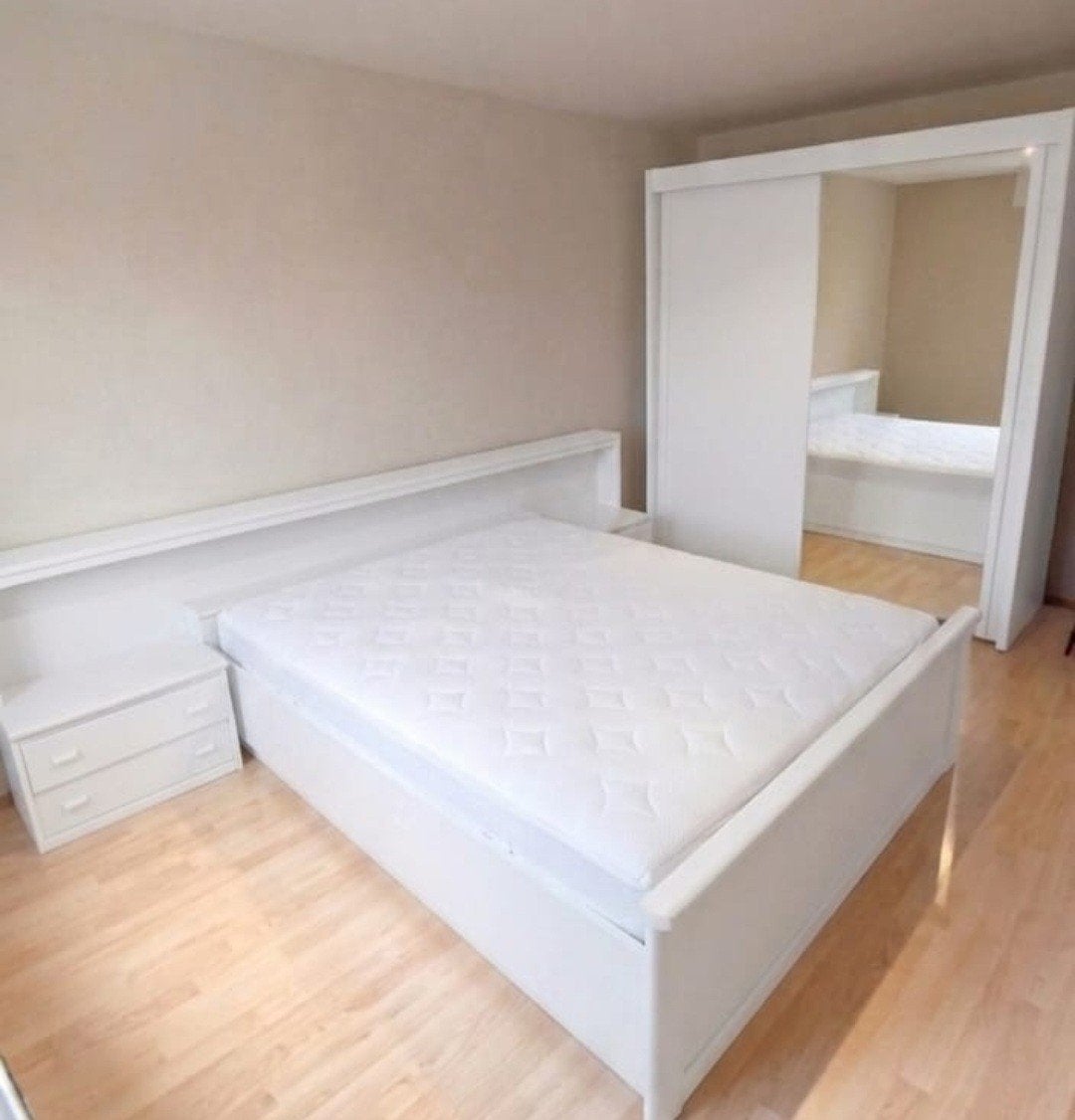 Slaapkamer  .De prijs is inclusief levering en montage, Huis en Inrichting, Slaapkamer | Complete slaapkamers, Ophalen of Verzenden