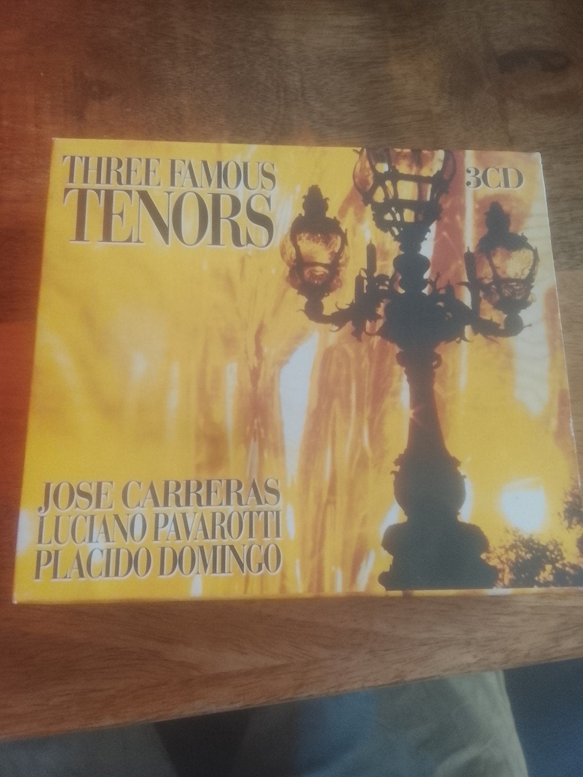 Three famous tenors, CD & DVD, CD | Reggae & Ska, Enlèvement