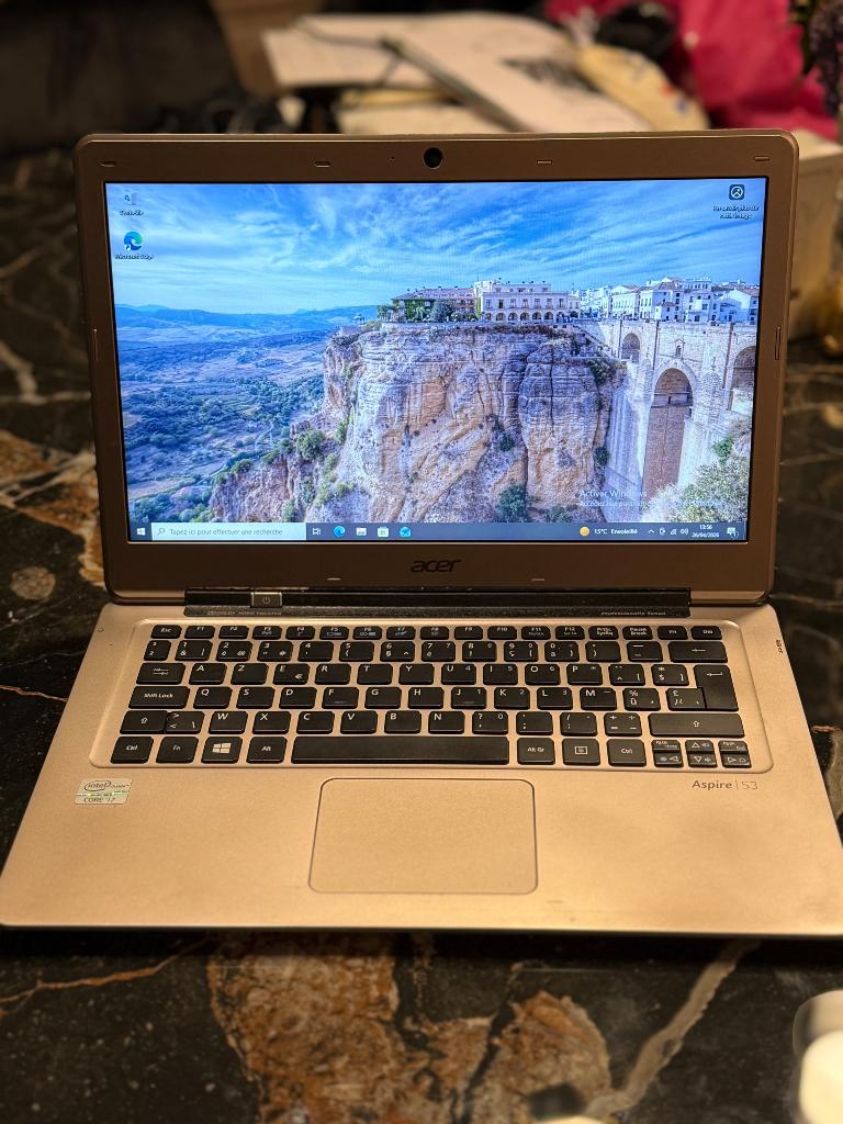 Ultrabook acer aspire s3 BATTERIE NEUVE, Computers en Software, Windows Laptops, Gebruikt, 13 inch, SSD, 2 tot 3 Ghz, 4 GB, Azerty